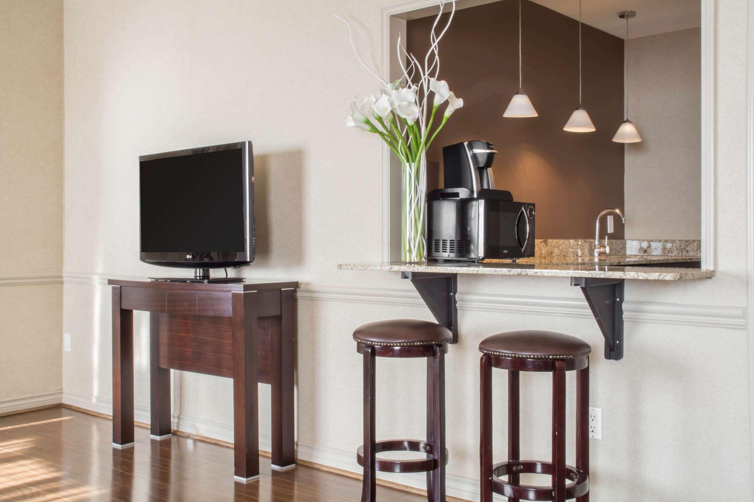 Towneplace Suites By Marriott Toronto Oakville Esterno foto