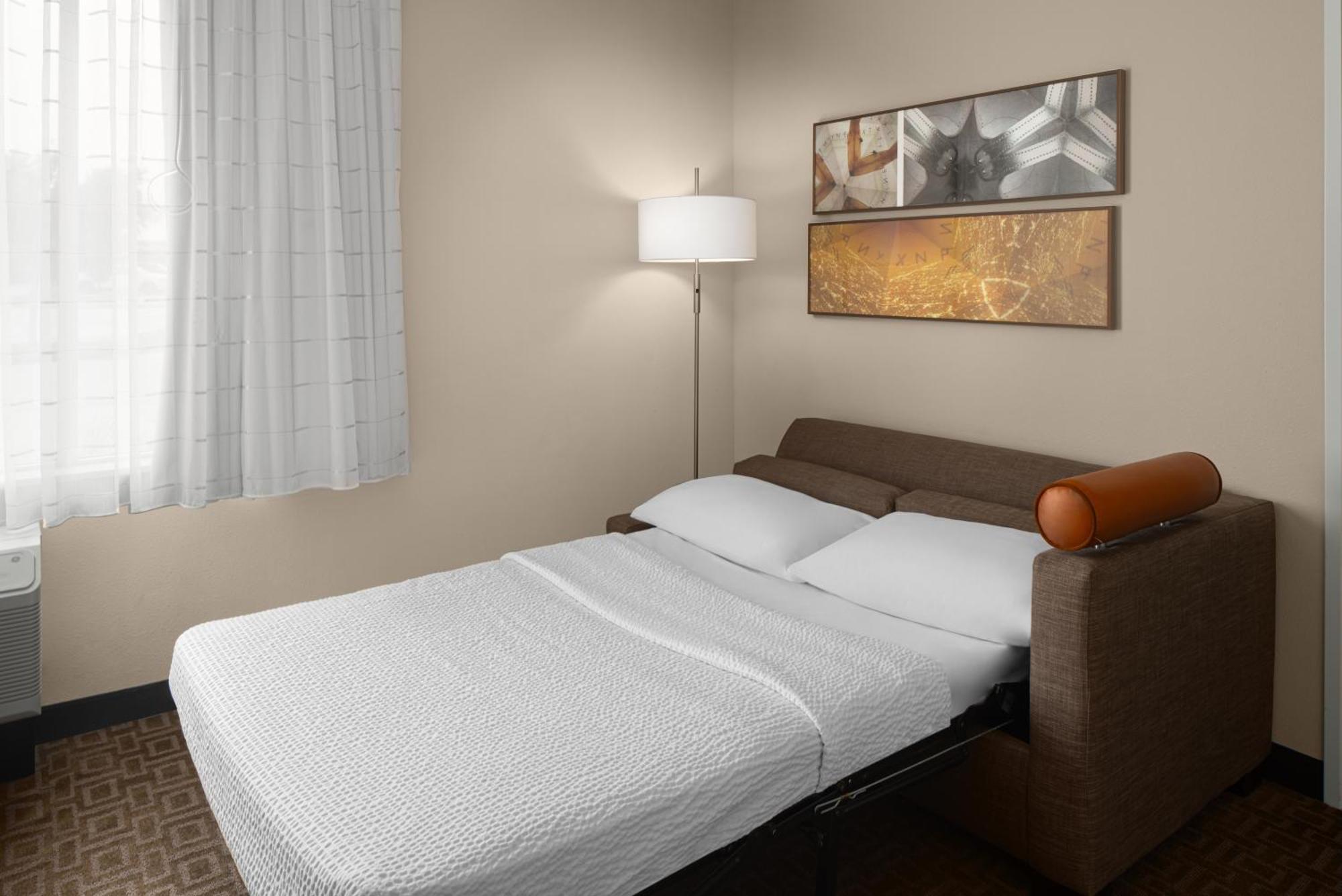 Towneplace Suites By Marriott Toronto Oakville Esterno foto
